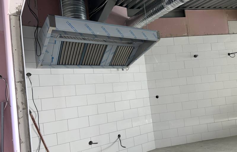 Installation hotte aspirante professionnelle à Lyon, saint Étienne Rhône-Alpes alpes 69